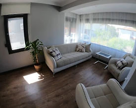 Balıkesir Ayvalık'ta Denize Yakın, Kalabalık Ailelere Uygun, Tatil Evi - 2