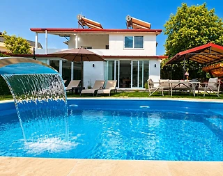 Seydikemer Gerişburnu'nda Doğa İle İç İçe, Özel Havuzlu, Konforlu Villa - 1