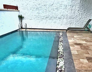 Çeşme Alaçatı'da Konforlu Tasarımlı, Özel Havuzlu, Merkezi Villa - 2