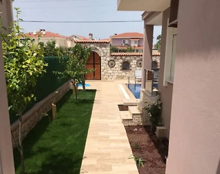 Çeşme Alaçatı'da Sakin Konumda, Özel Havuzlu, Modern Villa - 5