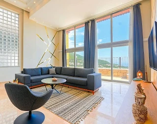 Alanya Bektaş'ta Deniz Manzaralı, Ortak Havuzlu, 1+1 Kiralık Suite - 1