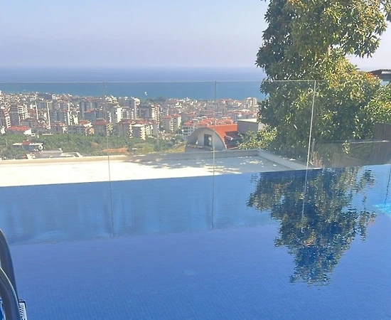 Alanya Büyükhasbahçe'de Huzurlu Konumda, Özel Havuzlu, Modern Villa - 1