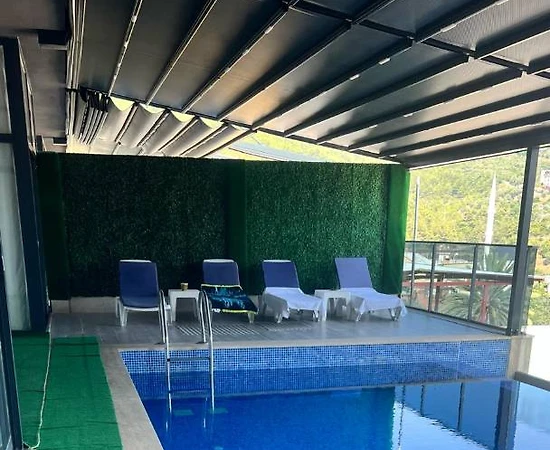 Alanya Büyükhasbahçe'de Huzurlu Konumda, Özel Havuzlu, Modern Villa - 1