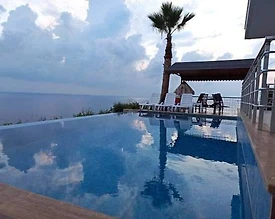 Alanya Uğrak'da Panoramik Deniz Manzaralı, Özel Havuzlu, Lüks Villa - 2