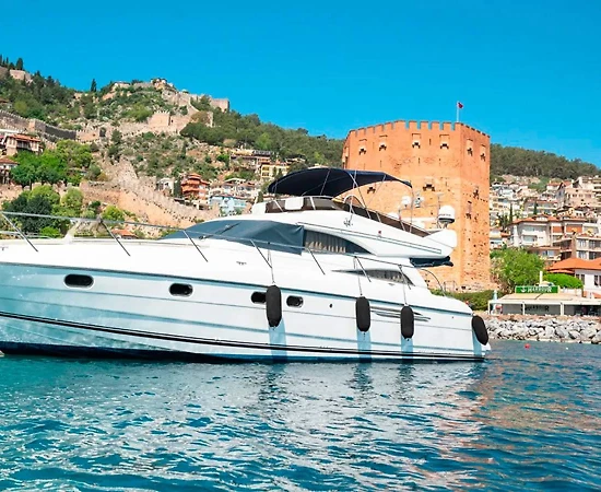 Alanya Dinek'in Masmavi Sularında, 6 Kişilik, Lüks Motoryat - 1