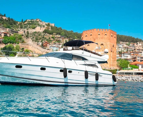 Alanya Dinek'in Masmavi Sularında, 6 Kişilik, Lüks Motoryat - 1