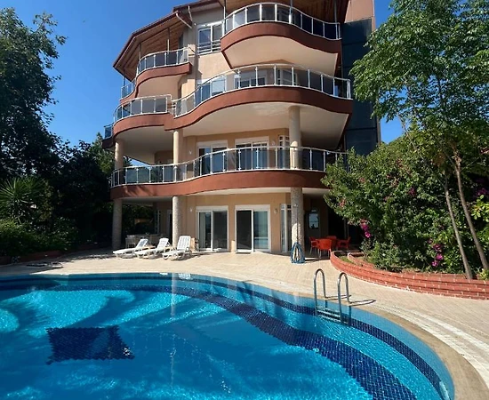 Alanya Gazipaşa'da Geniş Ailelere Uygun, Özel Havuzlu, 7+2 Villa - 1