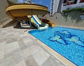 Alanya Güllerpınarı'nda Ailelere Uygun, Ortak Havuzlu, Konforlu Suit - 3