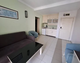 Alanya Güllerpınarı'nda Aquaparklı, Ortak Havuzlu, Konforlu Suit - 3