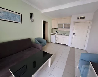 Alanya Güllerpınarı'nda Aquaparklı, Ortak Havuzlu, Konforlu Suit - 3