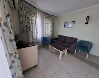 Alanya Güllerpınarı'nda Aquaparklı Tesis İçerisinde, 1+1 Suit - 3