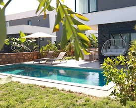 Alanya İncekum'da Nezih Konumda, Özel Havuzlu, Modern Villa - 3