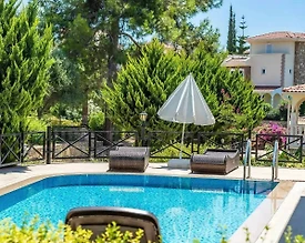 Alanya İncekum'da Modern Tasarımlı, Özel Havuzlu, Konforlu Villa - 3