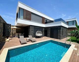 Alanya İncekum'da Sakin Konumda, Özel Havuzlu, Lüks Villa - 3