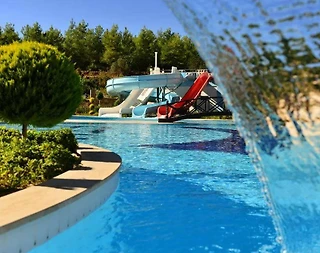 Alanya İncekum'da Site İçerisinde, Ortak Havuzlu, Bahçeli Villa - 3