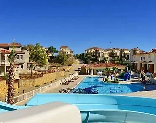 Alanya İncekum'da Site İçerisinde, Ortak Havuzlu, Bahçeli Villa - 5