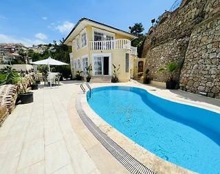 Alanya Kargıcak'ta Elverişli Konumda, Özel Havuzlu, Yazlık Villa - 1