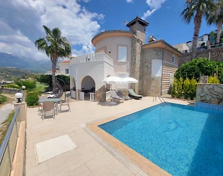 Alanya Kargıcak'ta Muhteşem Doğa Manzaralı, Özel Havuzlu, Kiralık Villa - 1