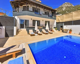 Kaş İslamlar'da Sakin Konumda, Özel Havuzlu, 3+1 Villa - 3