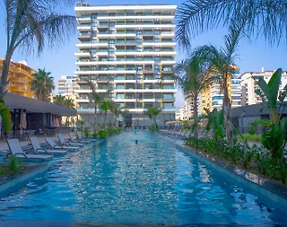 Alanya Mahmutlar'da Site İçerisinde, Ortak Havuzlu, Aquaparklı 2+1 Daire - 1