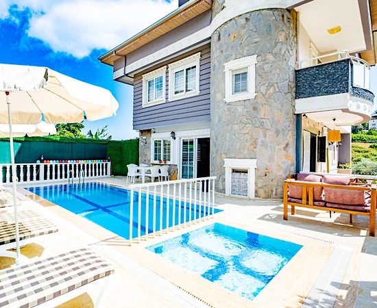 Alanya Sugözü'nde Doğa ve Deniz Manzaralı, Özel Havuzlu, Kiralık Villa - 1