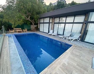 Alanya Büyükhasbahçe'de Modern Tasarımlı, Özel Havuzlu, 2+1 Villa - 1