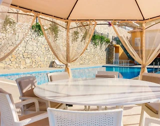 Alanya Bektaş'ta Tesis İçerisinde, Ortak Havuzlu, 3+1 Kiralık Suite - 1