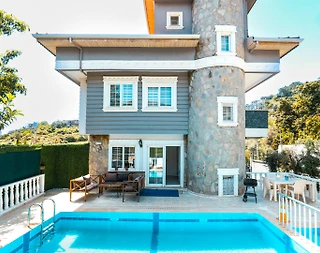 Alanya Sugözü'nde Doğa ve Deniz Manzaralı, Özel Havuzlu, Kiralık Villa - 1