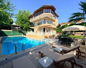 Alanya'da Denize Yakın, Özel Havuzlu, Jakuzili, Lüks Villa - 2