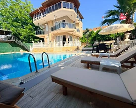 Alanya'da Denize Yakın, Özel Havuzlu, Jakuzili, Lüks Villa - 3