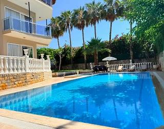 Alanya'da Denize Yakın, Özel Havuzlu, Jakuzili, Lüks Villa - 5