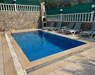 Alanya'da Deniz ve Orman Manzaralı, Özel Havuzlu, Lüks Villa - 4