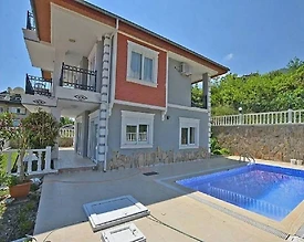 Alanya Tepe'de Deniz ve Orman Manzaralı, Özel Havuzlu, Lüks Villa - 2