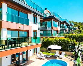 Alanya'da Muhteşem Deniz Manzaralı, Özel Havuzlu, Geniş Villa - 2
