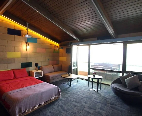 Ankara Çankaya'da 2 Kişilik, Ortak Havuzlu, Ferah Ev - 1