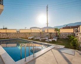 Kaş Çukurbağ'da Çekirdek Ailelere Uygun, Özel Havuzlu, Kiralık Villa - 2