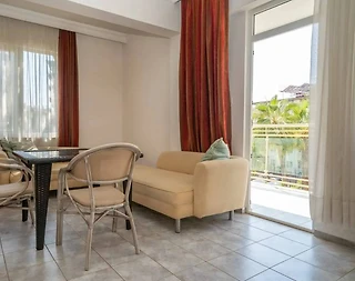 Antalya Alanya'da Ailelere Uygun, Ortak Havuzlu, 1+1  Suite - 5