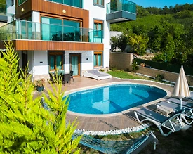 Antalya Alanya'da Deniz Manzaralı, Özel Havuzlu, 12 Kişilik Villa - 2