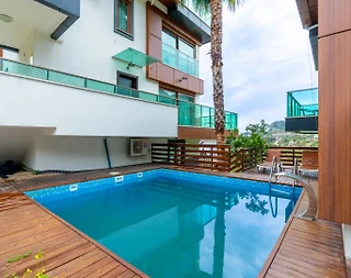 Antalya Alanya'da Muhteşem Manzaralı, Özel Havuzlu, Modern Villa - 1
