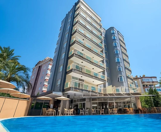 Antalya Alanya'da Plaja Yakın Konumda, Ortak Havuzlu, Konforlu Suite - 1