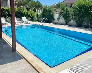 Antalya Serik'te Merkeze Yakın Konumda, Özel Havuzlu, 5+1 Modern Villa - 3