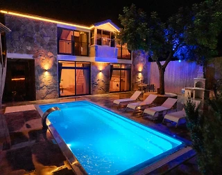 Antalya Demre'de Çekirdek Ailelere Uygun, Özel Havuzlu, Şık Villa - 1