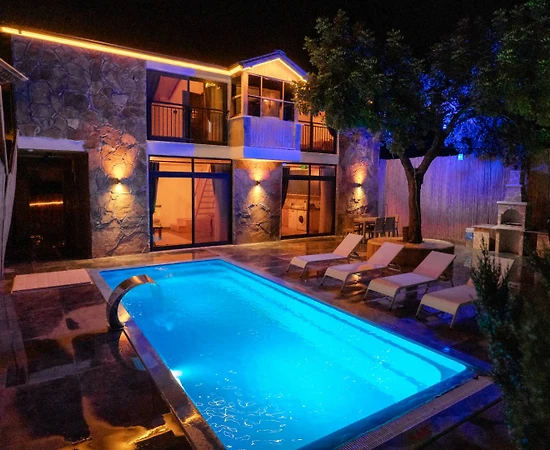 Antalya Demre'de Çekirdek Ailelere Uygun, Özel Havuzlu, Kiralık Villa - 1