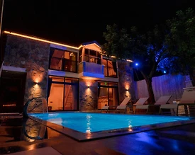 Antalya Demre'de Çekirdek Ailelere Uygun, Özel Havuzlu, Kiralık Villa - 2