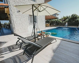 Antalya Demre'de Denize Yakın Konumda, Özel Havuzlu, Kiralık Villa - 2