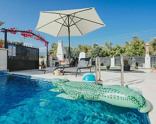 Antalya Demre'de Denize Yakın Konumda, Özel Havuzlu, Şık Villa - 3