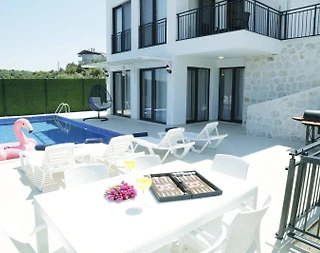 Antalya Demre'de Merkeze Yakın, Özel Havuzlu, Lüks Villa - 2