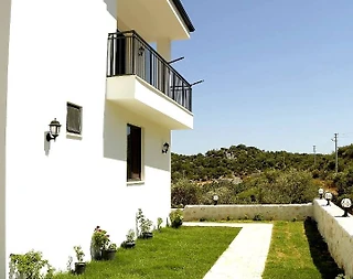 Antalya Demre'de Merkeze Yakın, Özel Havuzlu, Lüks Villa - 3