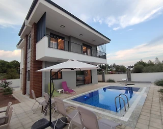 Antalya Kepez'de Doğa İçerisinde, Özel Havuzlu, Lüks Villa - 1