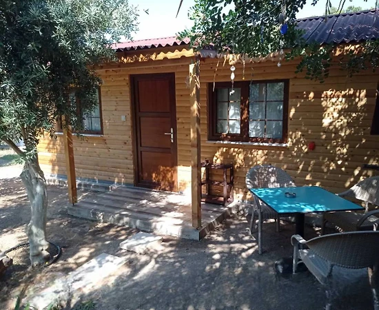 Antalya Finike'de Denize Yakın Konumda, Bahçeli, Konforlu Bungalov - 1